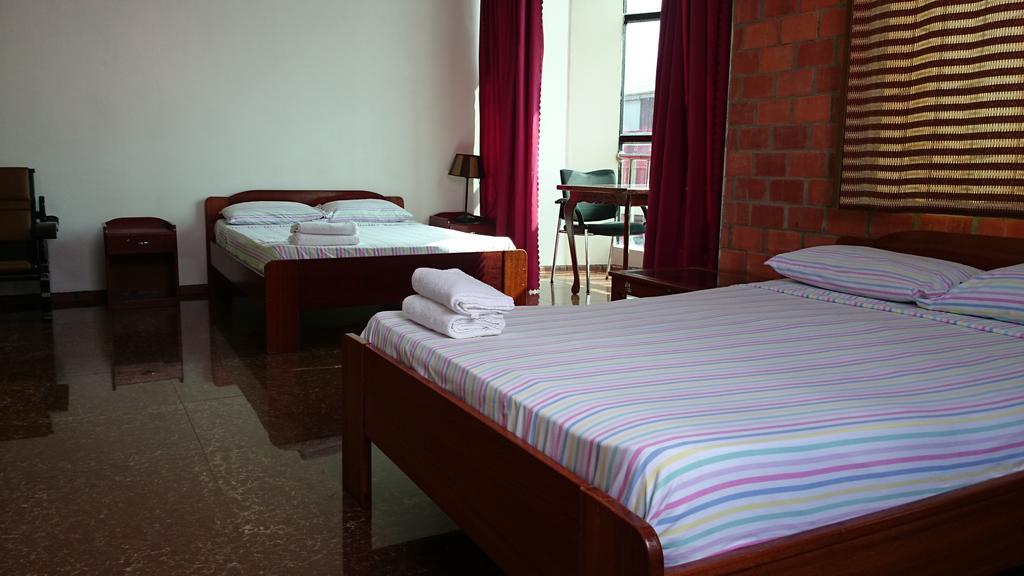 Hotel Paramuru Paramaribo Ruang foto