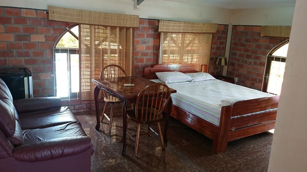 Hotel Paramuru Paramaribo Bagian luar foto
